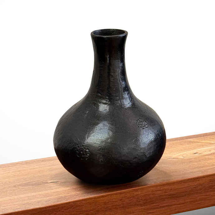 ITE_Bronze_Vase